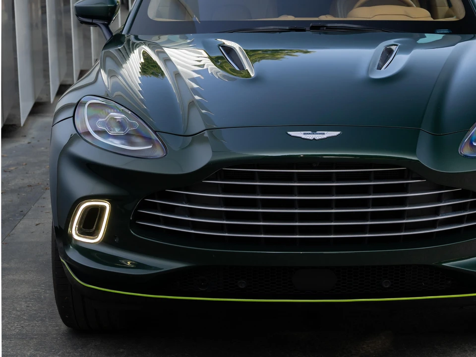 2021 Aston Martin DBX - Image 10 of 31