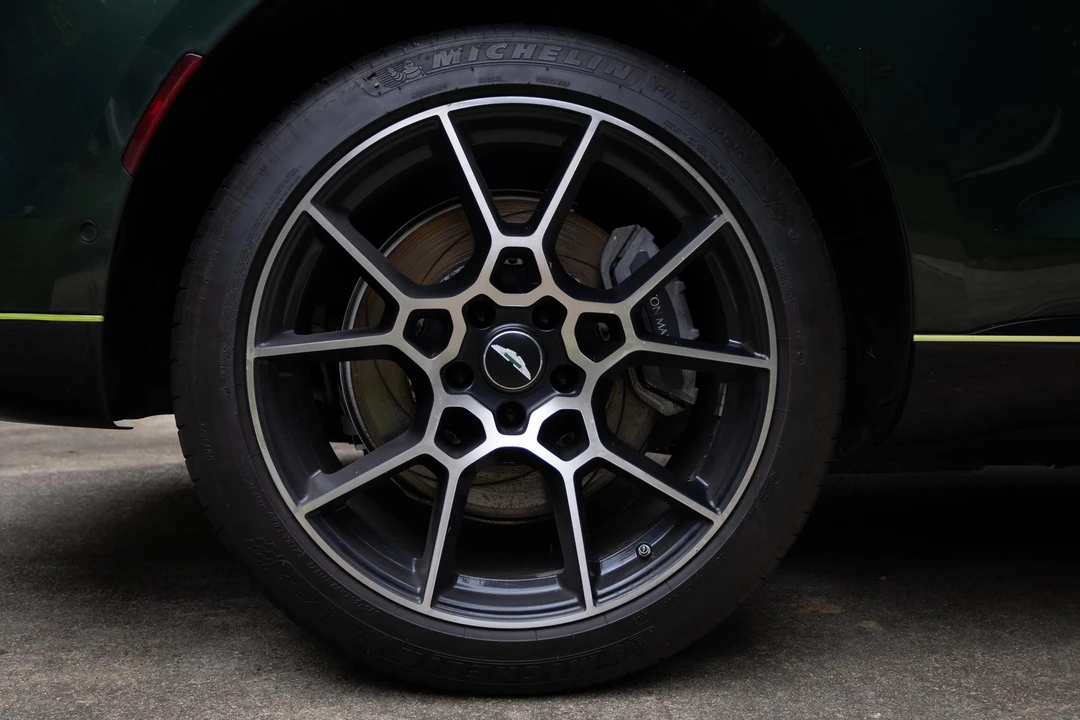 2021 Aston Martin DBX - Image 24 of 31