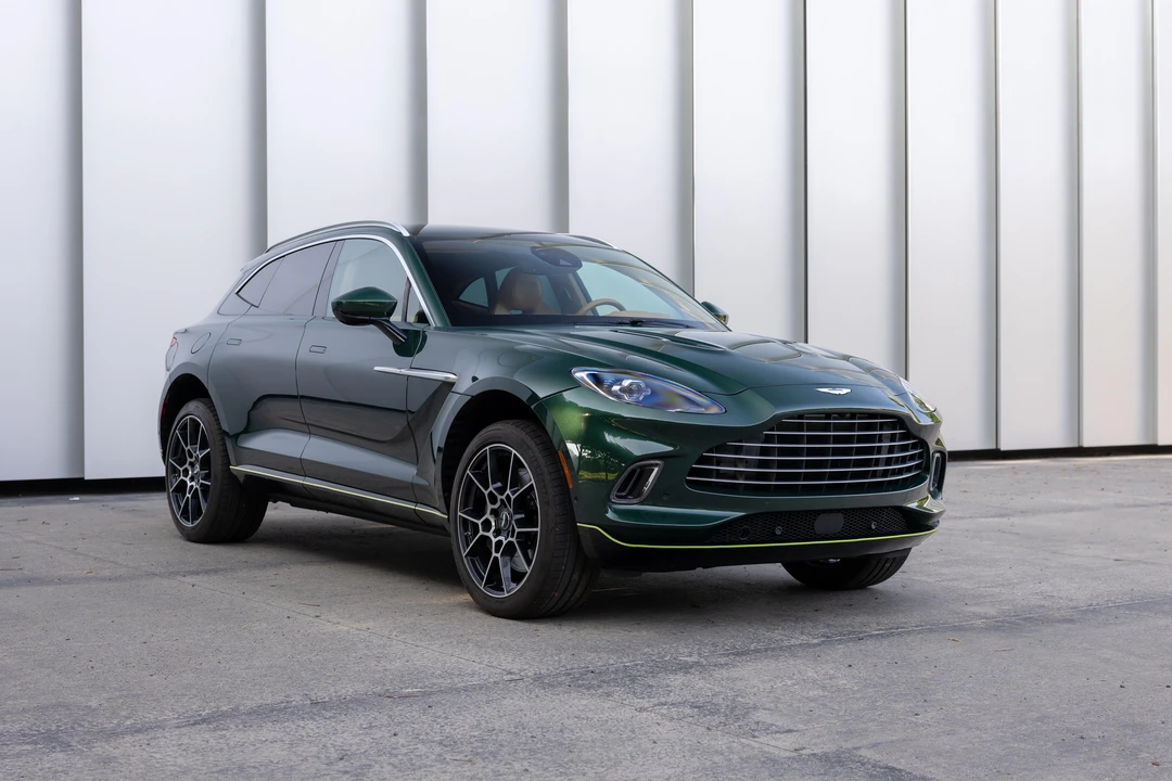 2021 Aston Martin DBX - Image 9 of 31