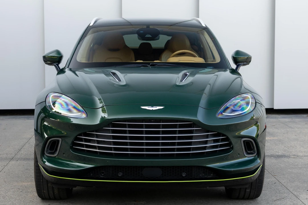 2021 Aston Martin DBX - Image 2 of 31