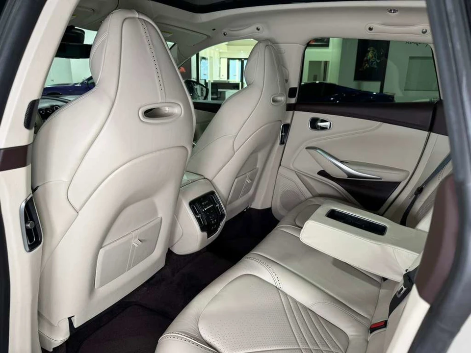 2021 Aston Martin DBX - Image 11 of 12
