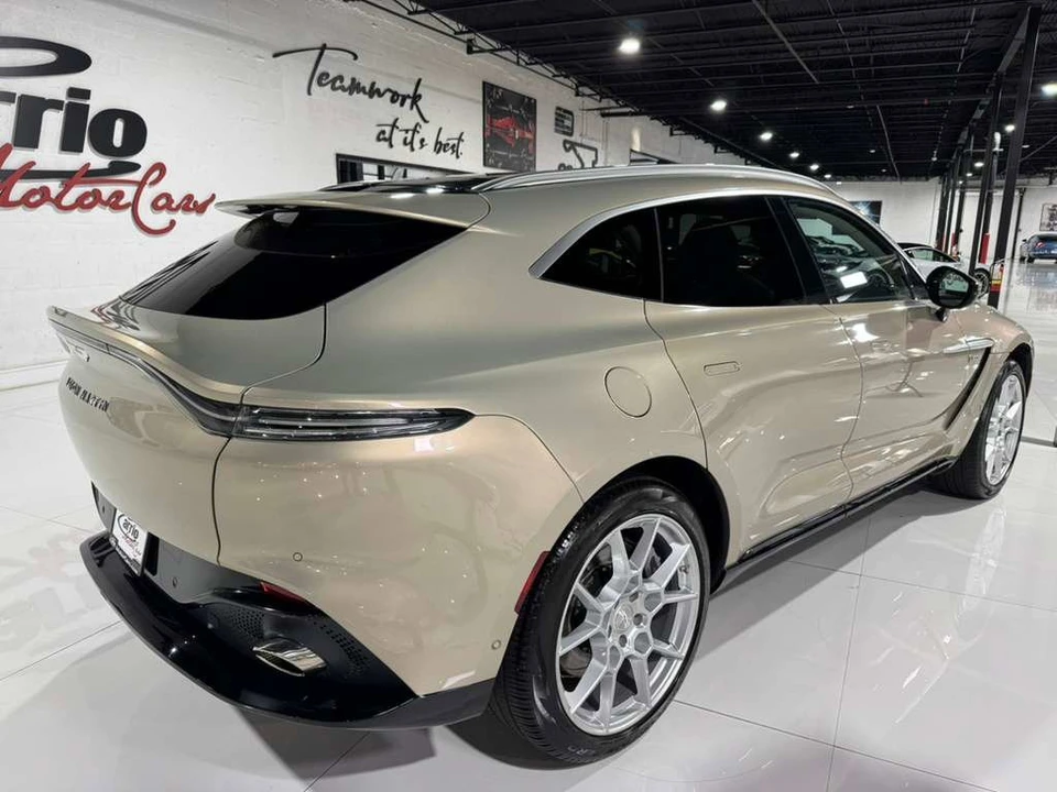 2021 Aston Martin DBX - Image 7 of 12