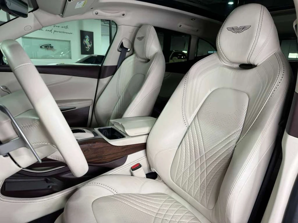 2021 Aston Martin DBX - Image 10 of 12