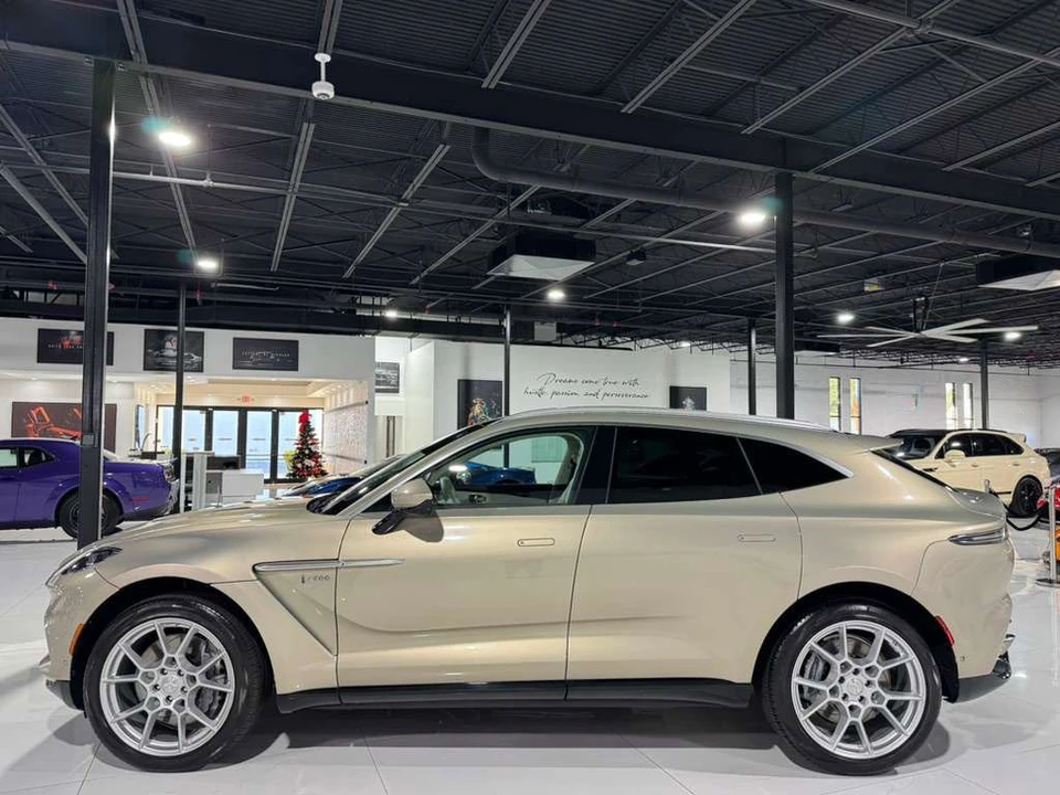 2021 Aston Martin DBX - Image 4 of 12