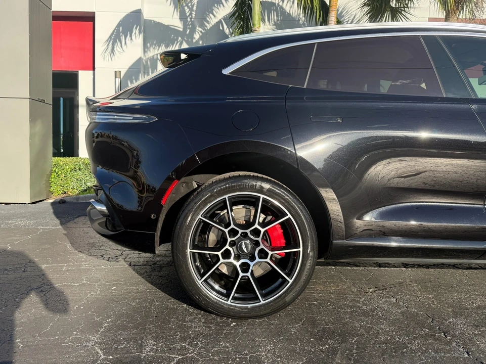 2021 Aston Martin DBX - Image 6 of 21