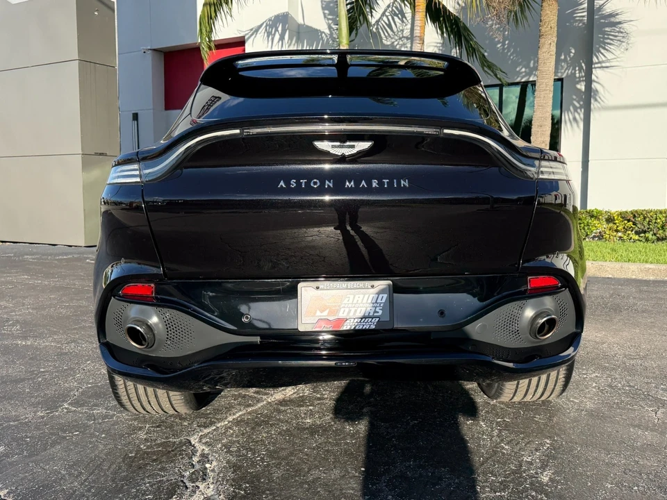 2021 Aston Martin DBX - Image 17 of 21