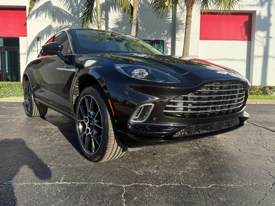 2021 Aston Martin DBX - Image 8 of 21