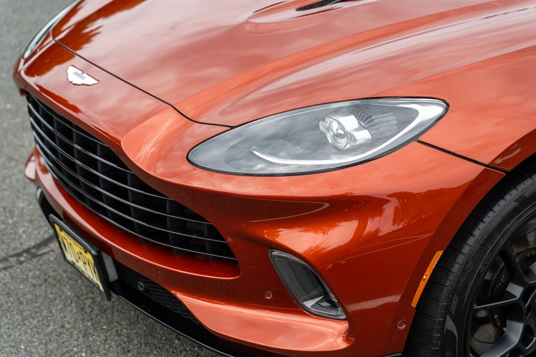 2021 Aston Martin DBX - Image 15 of 31