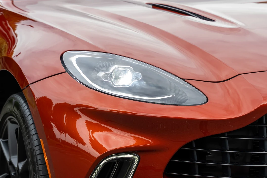 2021 Aston Martin DBX - Image 22 of 31
