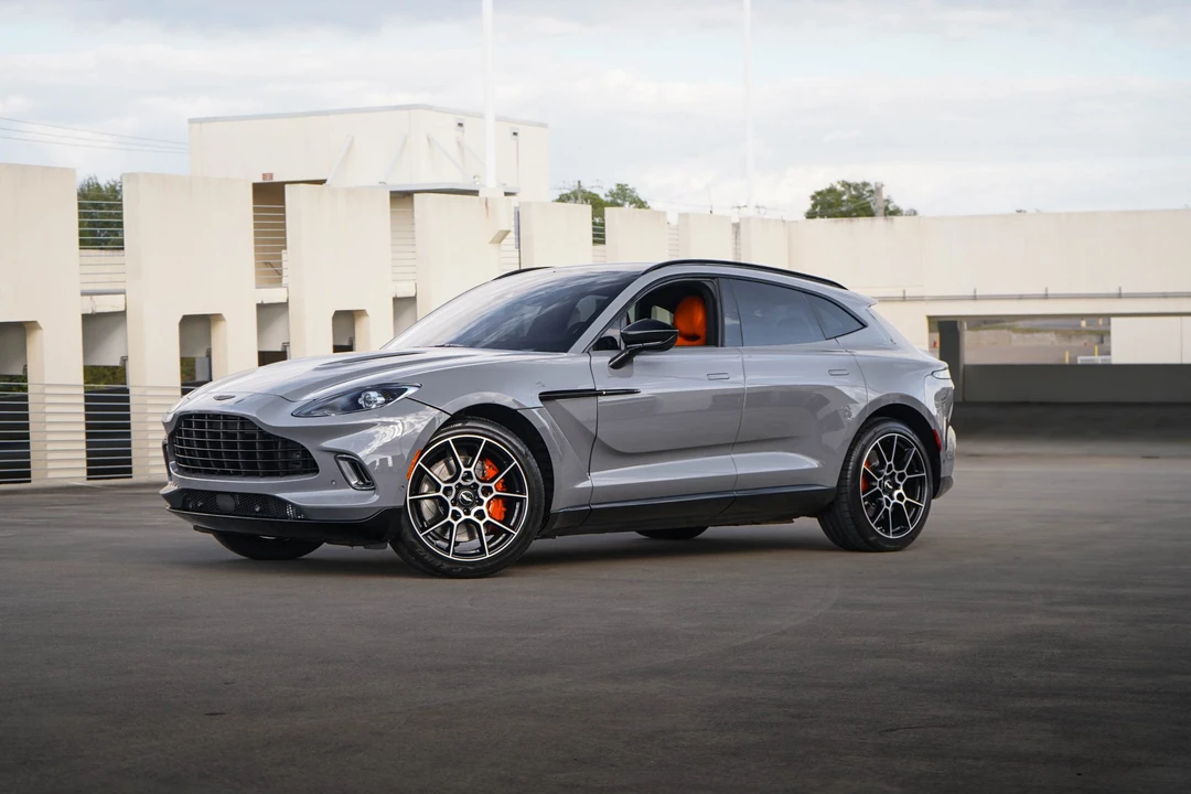 2021 Aston Martin DBX - Image 3 of 31