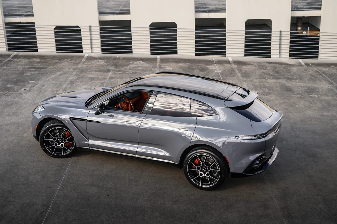 2021 Aston Martin DBX - Image 20 of 31