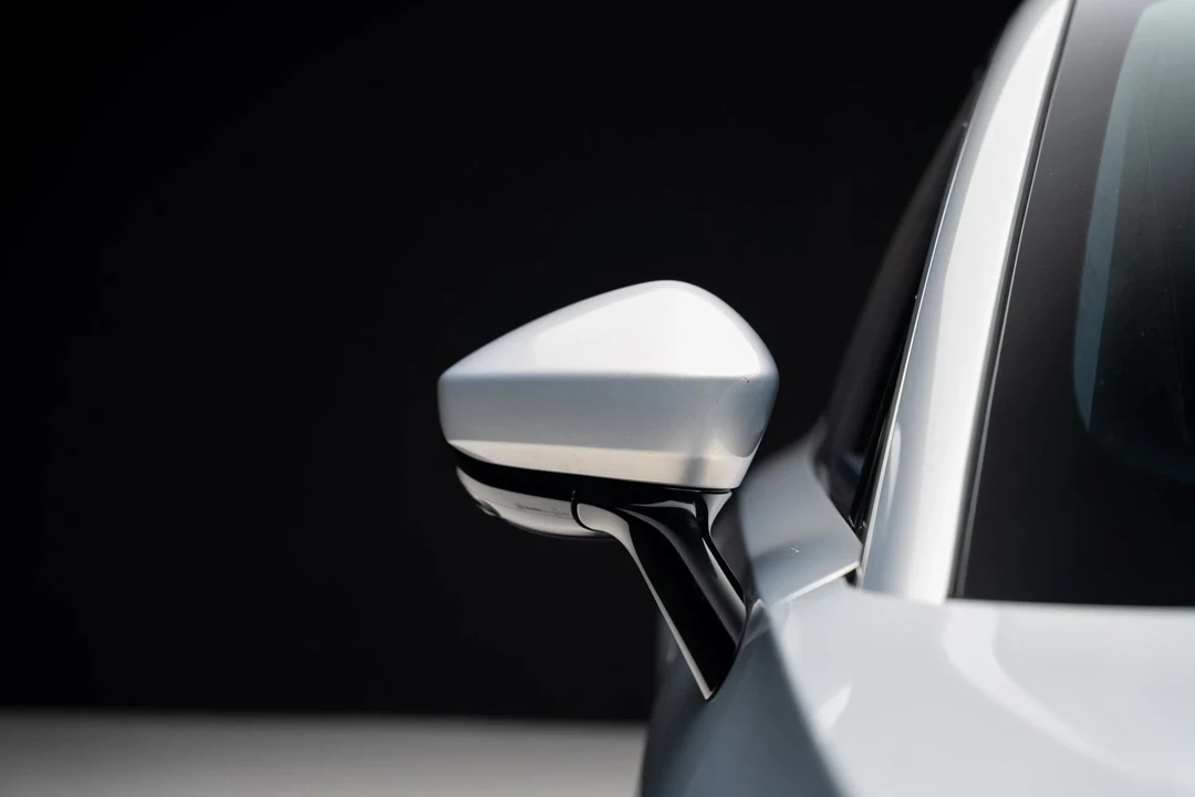 2021 Aston Martin DBX - Image 14 of 21