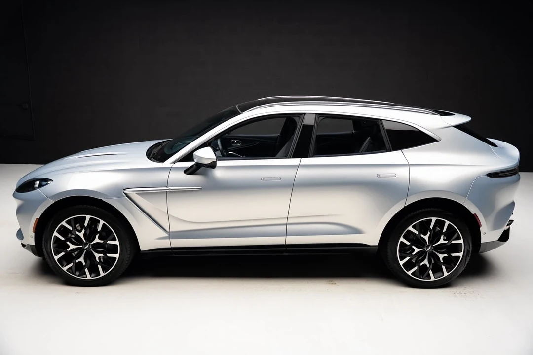 2021 Aston Martin DBX - Image 16 of 21