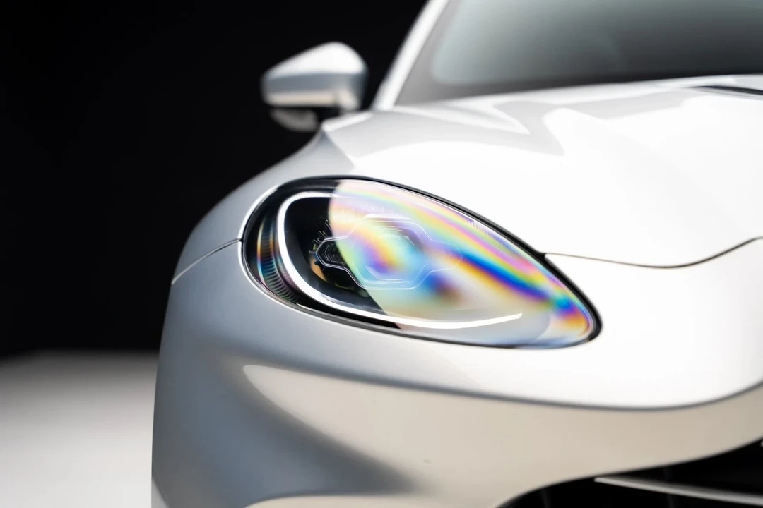 2021 Aston Martin DBX - Image 8 of 12