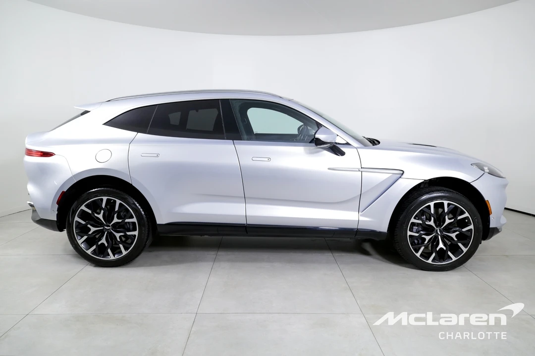2021 Aston Martin DBX - Image 9 of 12