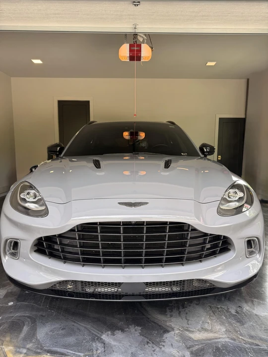 2021 Aston Martin DBX - Image 4 of 31