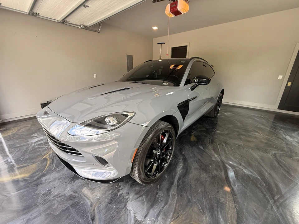 2021 Aston Martin DBX - Image 2 of 31