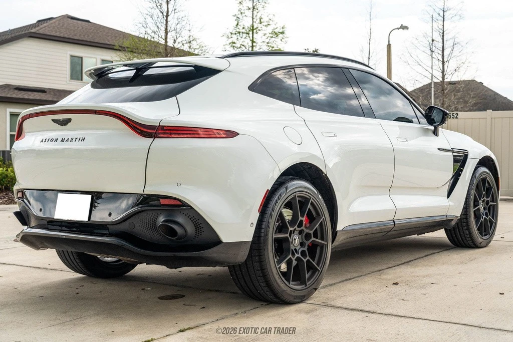 2021 Aston Martin DBX - Image 8 of 12