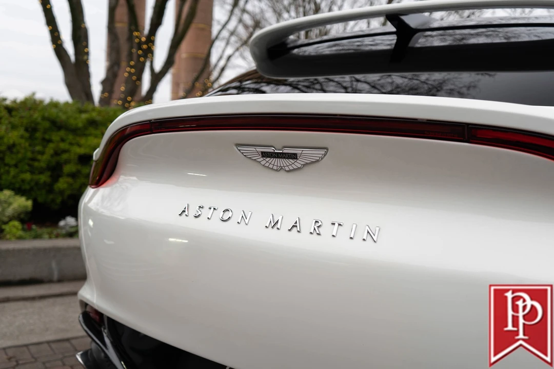 2021 Aston Martin DBX - Image 7 of 21