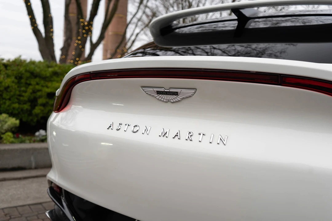 2021 Aston Martin DBX - Image 7 of 31