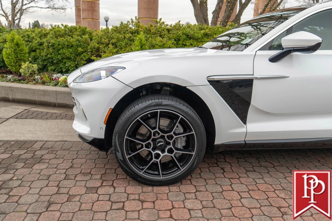 2021 Aston Martin DBX - Image 3 of 21