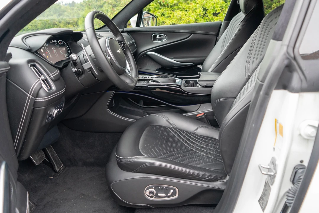 2021 Aston Martin DBX - Image 11 of 21