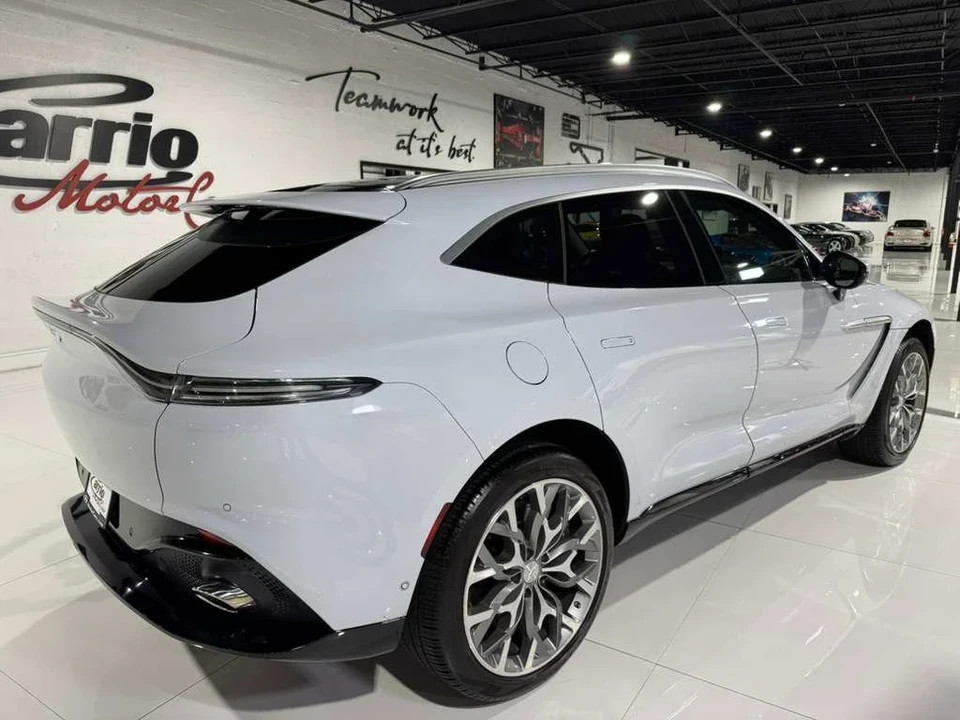 2021 Aston Martin DBX - Image 7 of 12