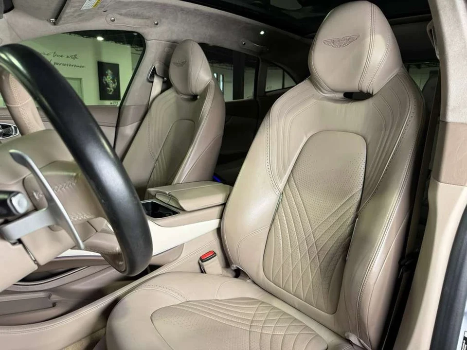 2021 Aston Martin DBX - Image 10 of 12
