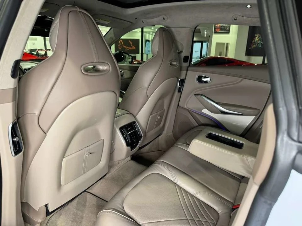 2021 Aston Martin DBX - Image 11 of 12