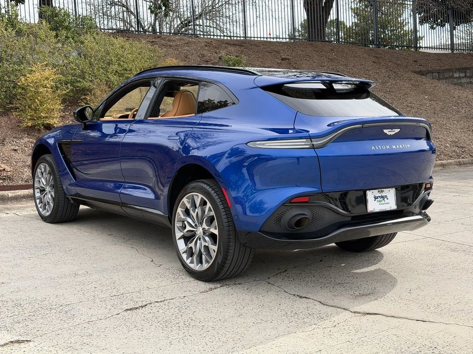 2021 Aston Martin DBX - Image 17 of 21