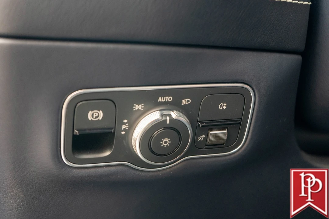 2021 Aston Martin DBX - Image 14 of 21