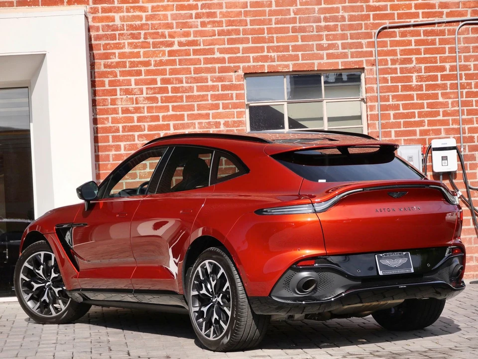 2021 Aston Martin DBX - Image 2 of 29