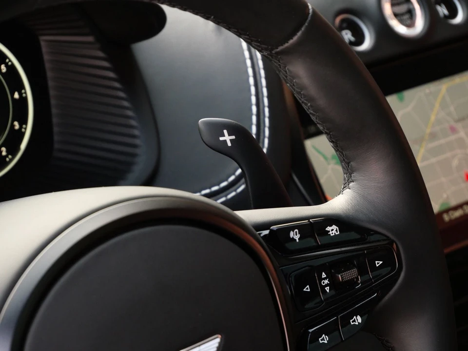2021 Aston Martin DBX - Image 14 of 29