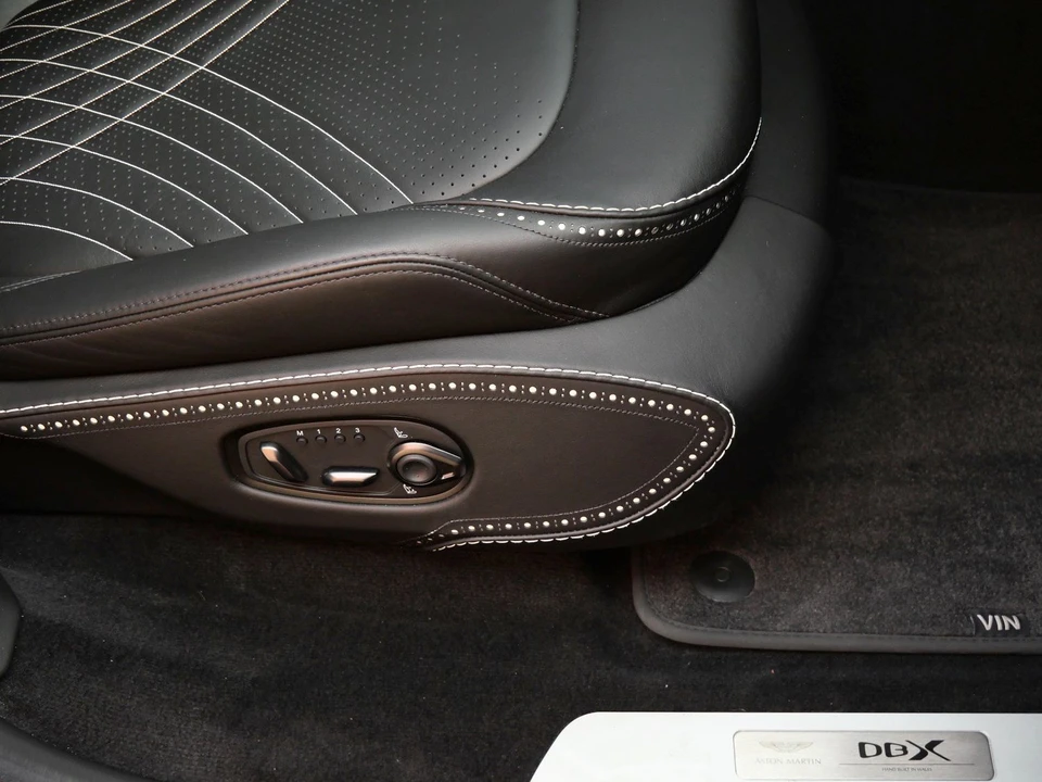 2021 Aston Martin DBX - Image 22 of 29