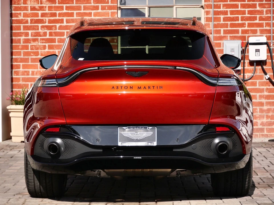 2021 Aston Martin DBX - Image 25 of 29