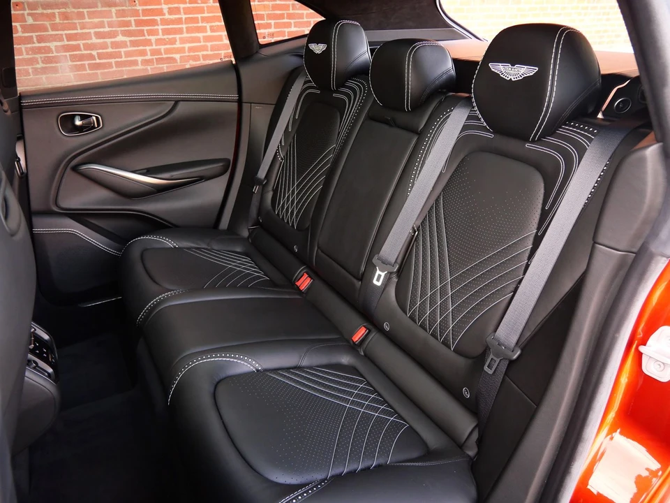 2021 Aston Martin DBX - Image 19 of 29