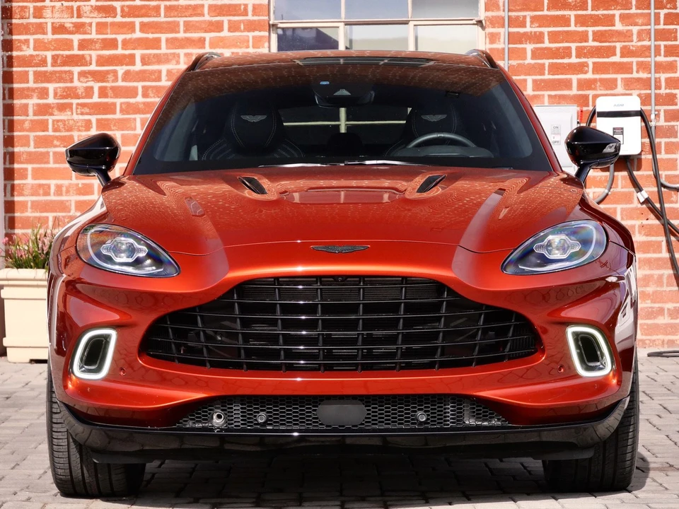 2021 Aston Martin DBX - Image 7 of 29