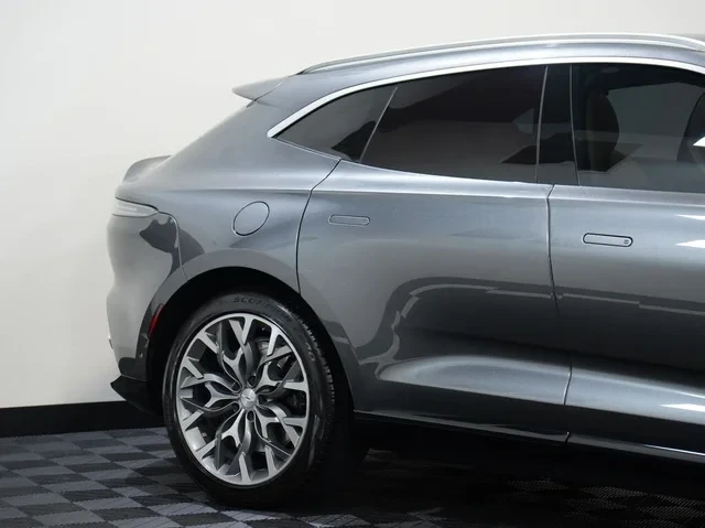 2021 Aston Martin DBX - Image 14 of 20