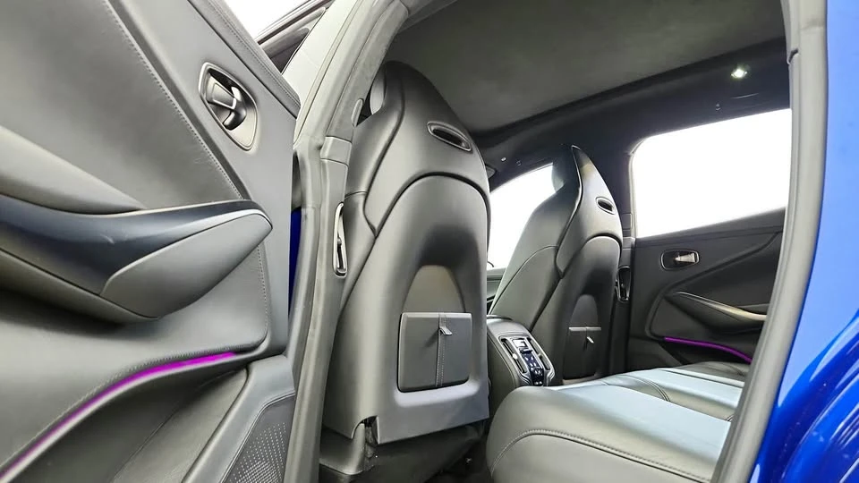 2021 Aston Martin DBX - Image 12 of 15