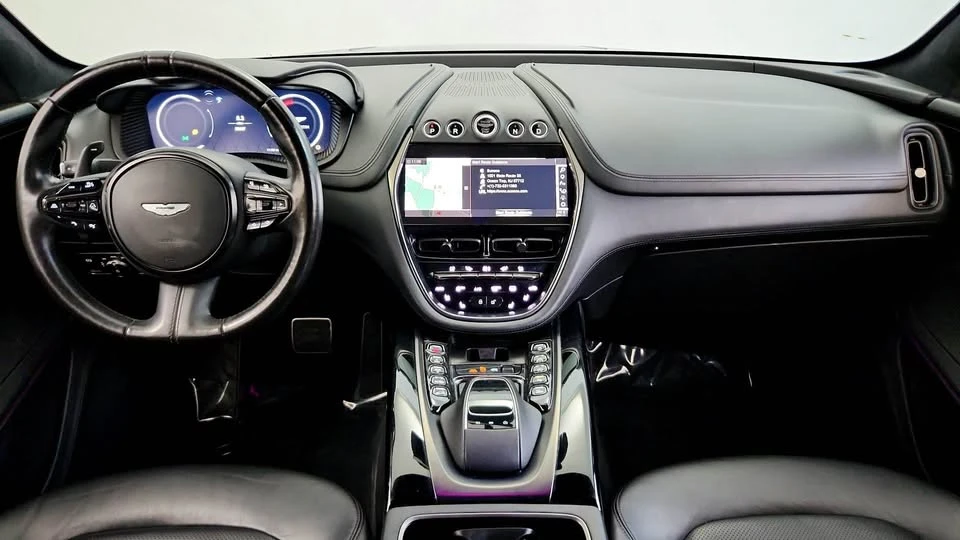 2021 Aston Martin DBX - Image 10 of 15