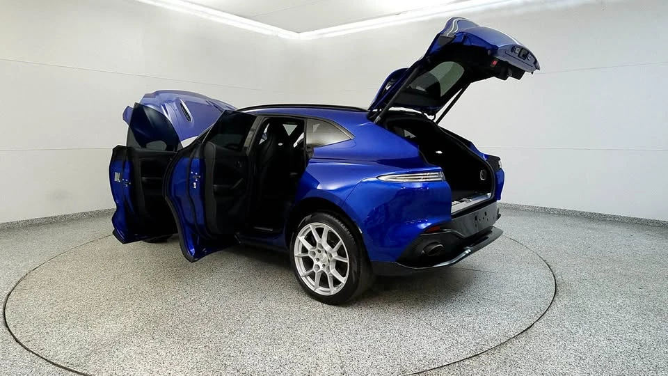 2021 Aston Martin DBX - Image 7 of 15