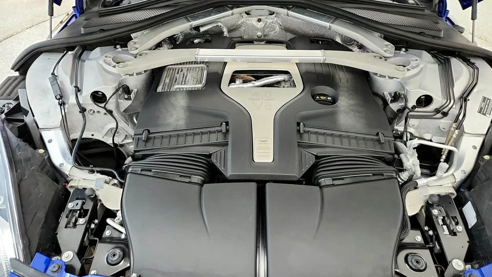 2021 Aston Martin DBX - Image 19 of 20