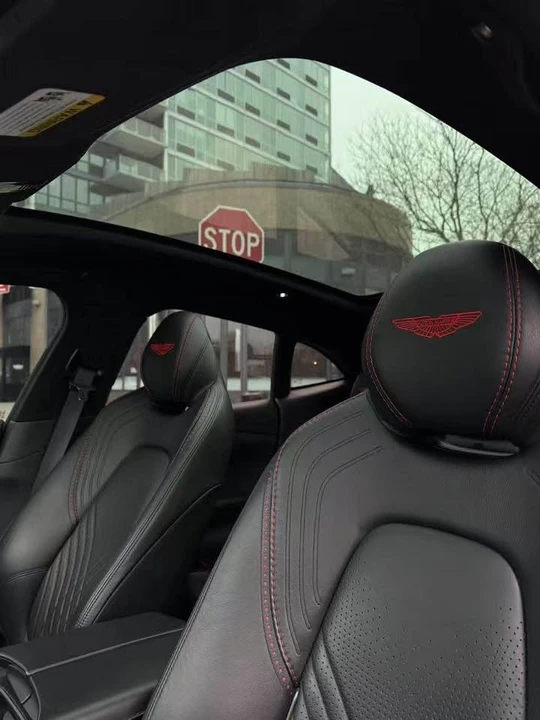 2021 Aston Martin DBX - Image 6 of 8