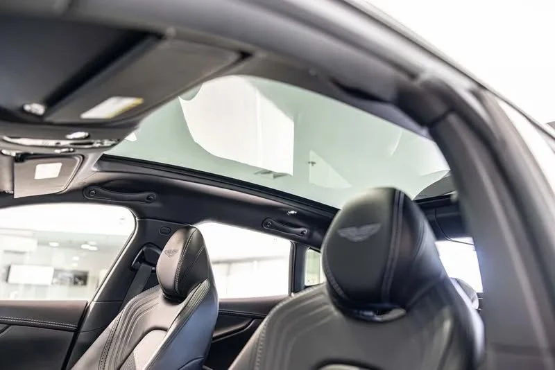 2021 Aston Martin DBX - Image 12 of 19