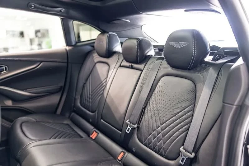 2021 Aston Martin DBX - Image 16 of 19