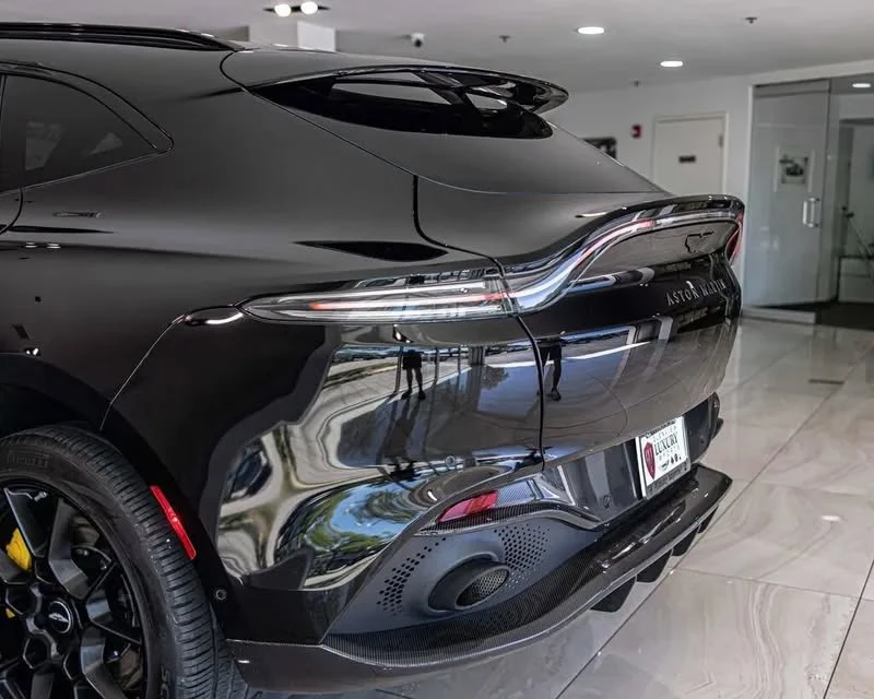2021 Aston Martin DBX - Image 9 of 19