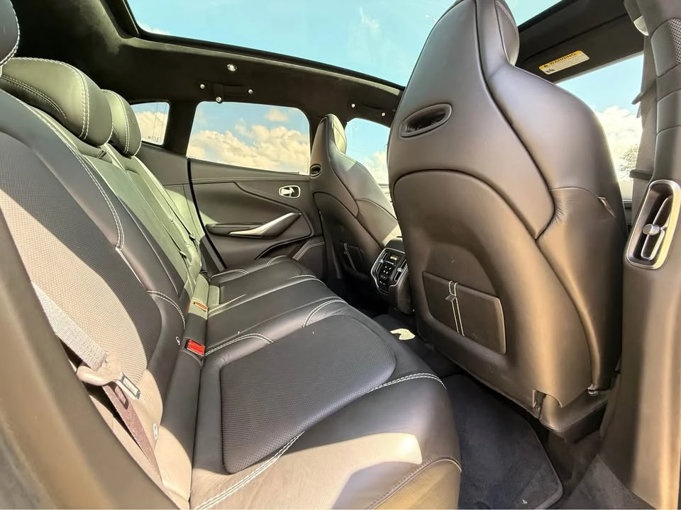 2021 Aston Martin DBX - Image 11 of 18