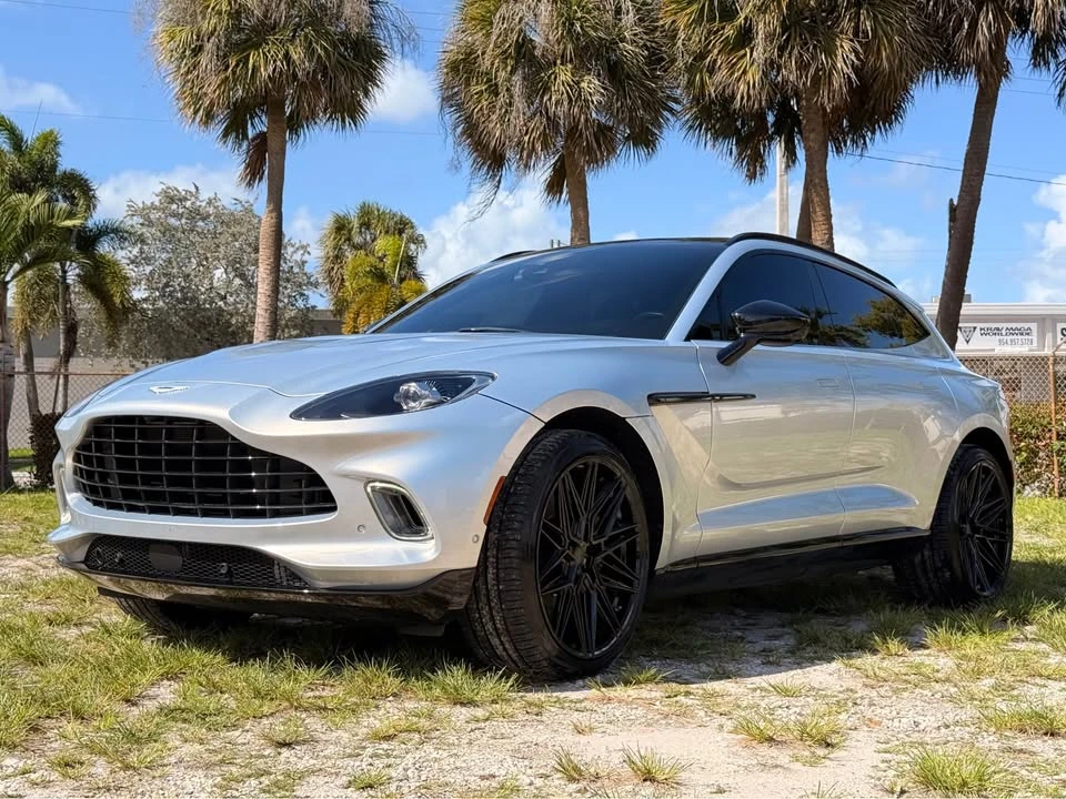 2021 Aston Martin DBX - Image 3 of 18