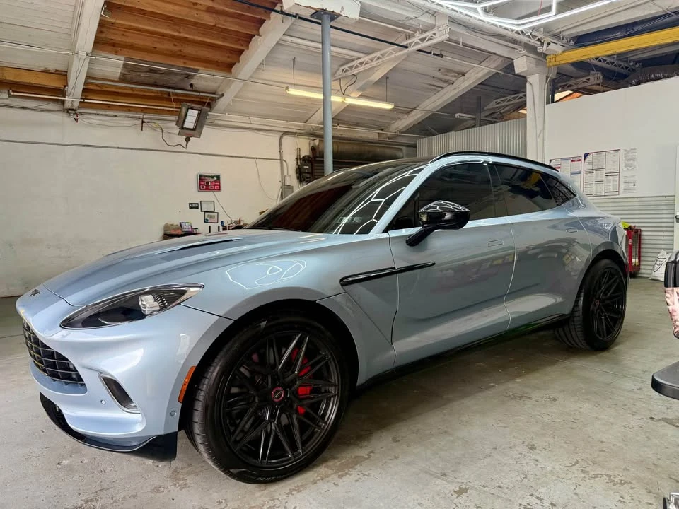 2021 Aston Martin DBX - Image 3 of 19
