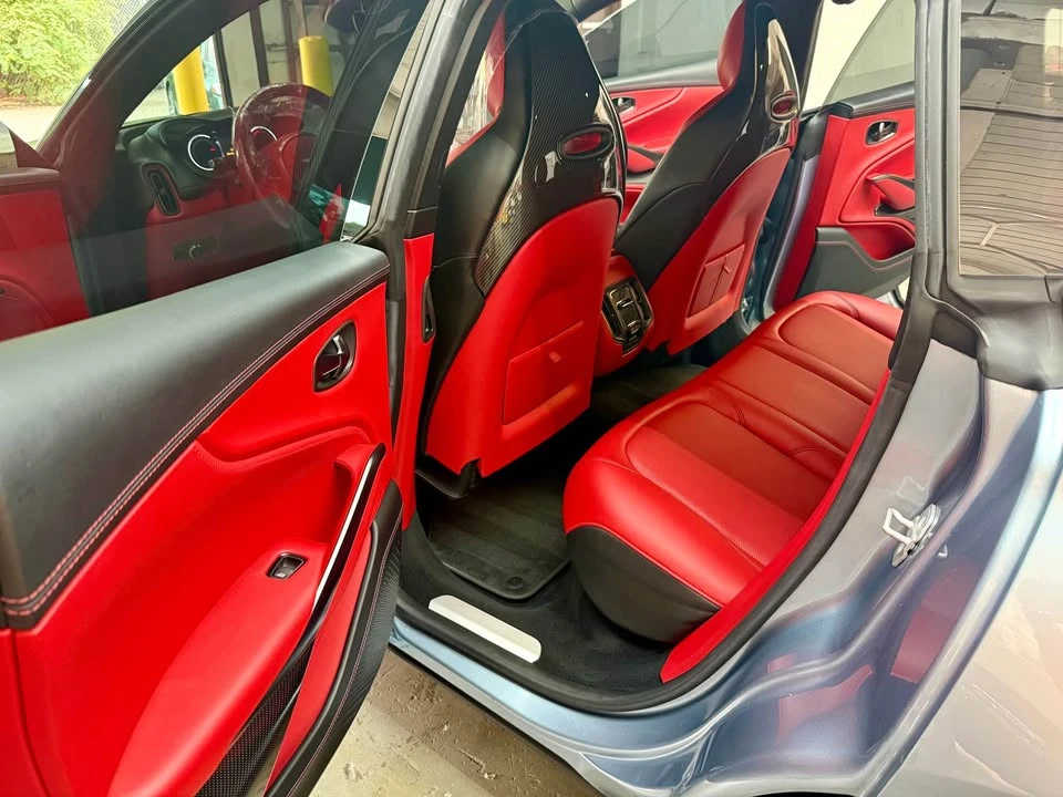 2021 Aston Martin DBX - Image 10 of 19
